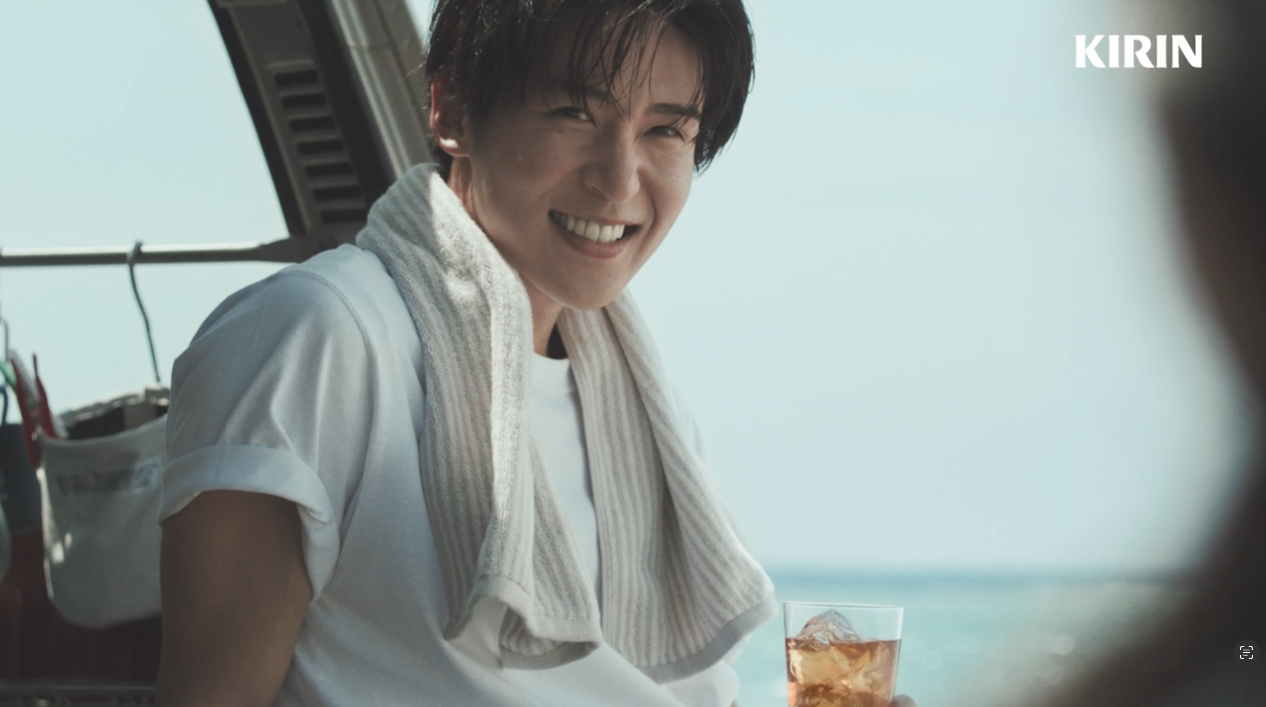 KIRIN/午後の紅茶「ゆっくり溶ける午後」篇・「涼しそうな日時計」篇